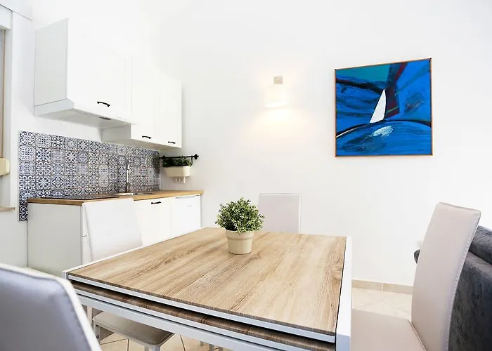 Sonja Apartman Zára