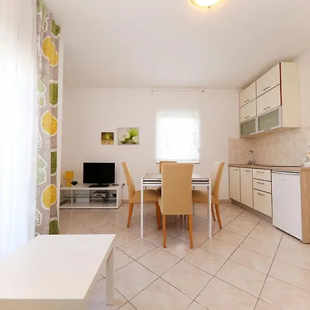 Sonja Apartment *